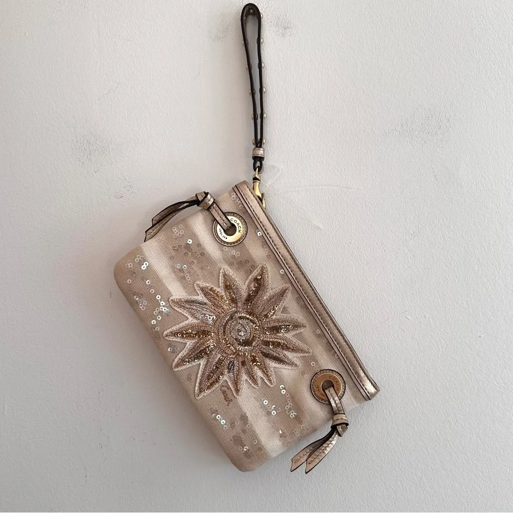 Rare Coach Audrey Sun Motif Sequin Zip Top Large Wristlet Clutch - Picture 4 of 6